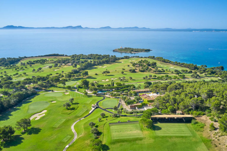El noreste de Mallorca: un paraíso del golf junto al Mediterráneo