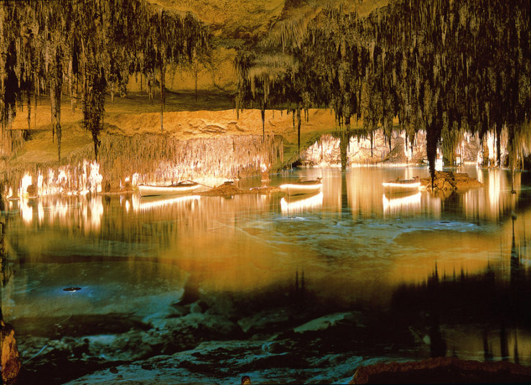 Cinq grottes à visiter absolument à Majorque